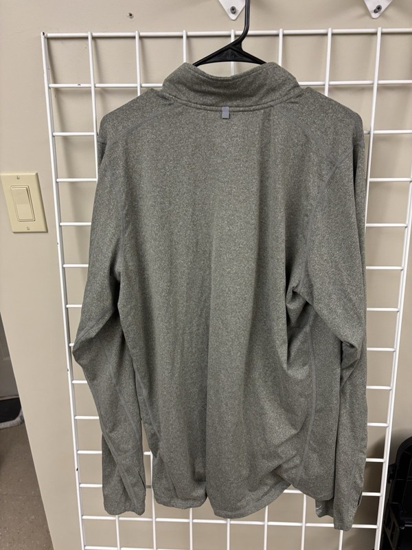 Nike Running Dri-Fit Q-Zip Size Large. Activewear. Poly/Spandex Blend. EUC. gallery