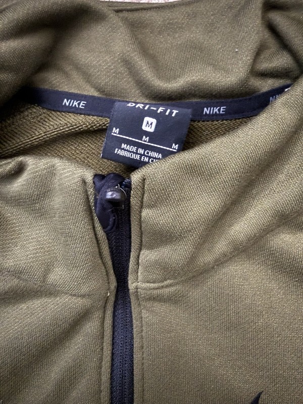 Nike dri-fit Quarter Zip gallery