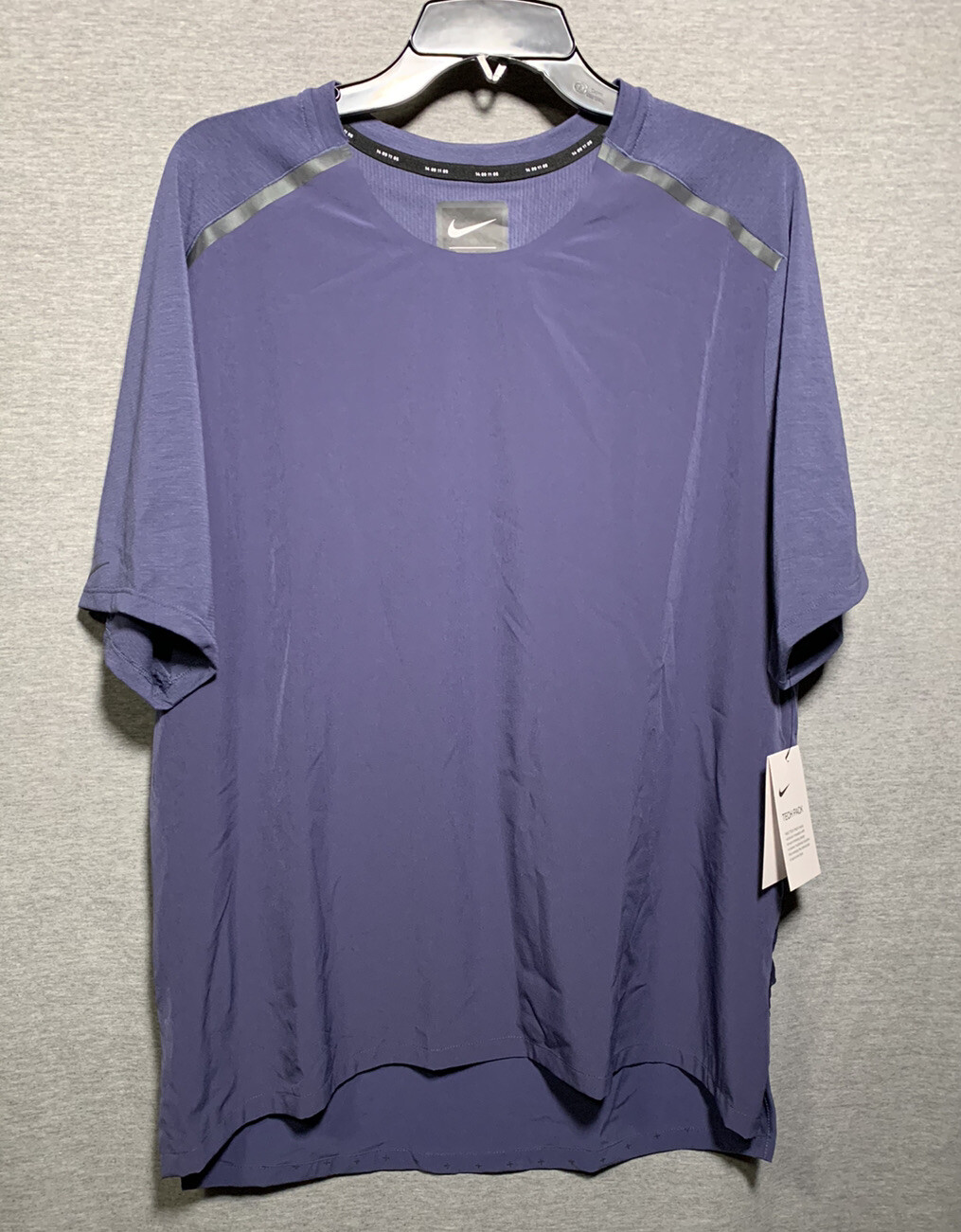$90 Nike Tech Pack Running Top|T-Shirt BV5713-557 Men’s Size XL gallery