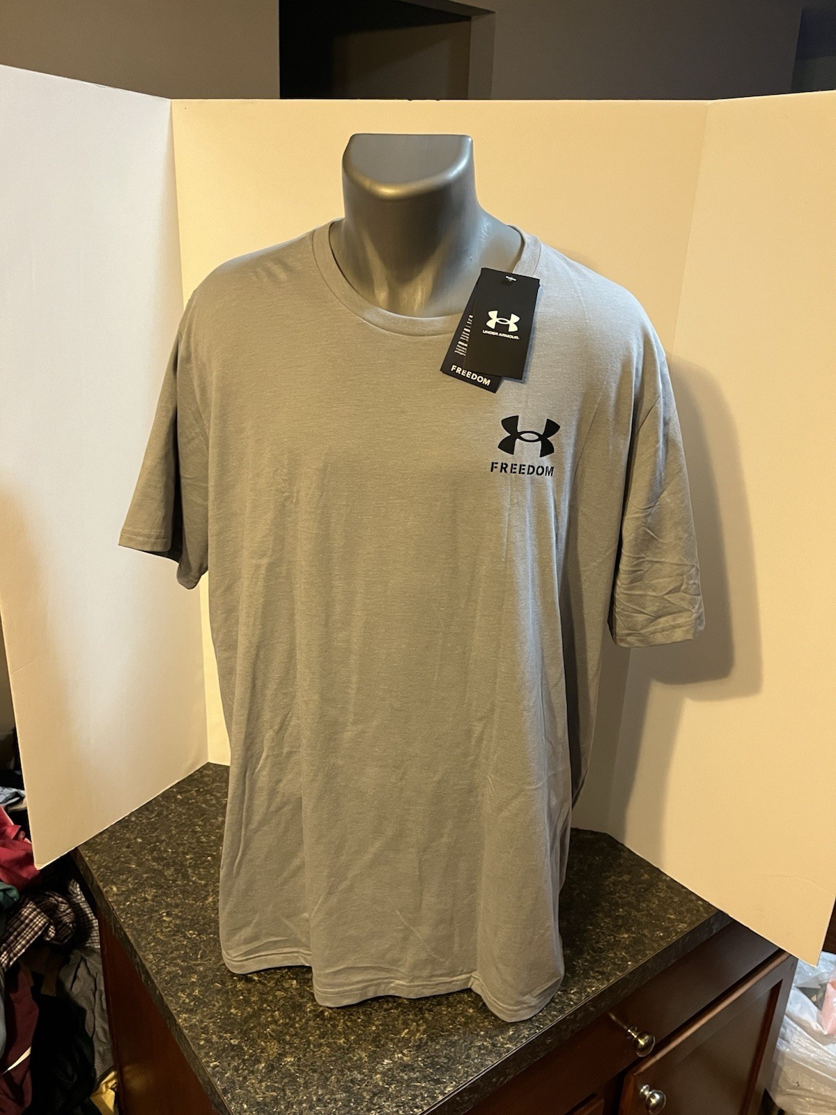 Under Armour Freedom Men's T-Shirt Gray XXL - Cotton Poly - NWT gallery