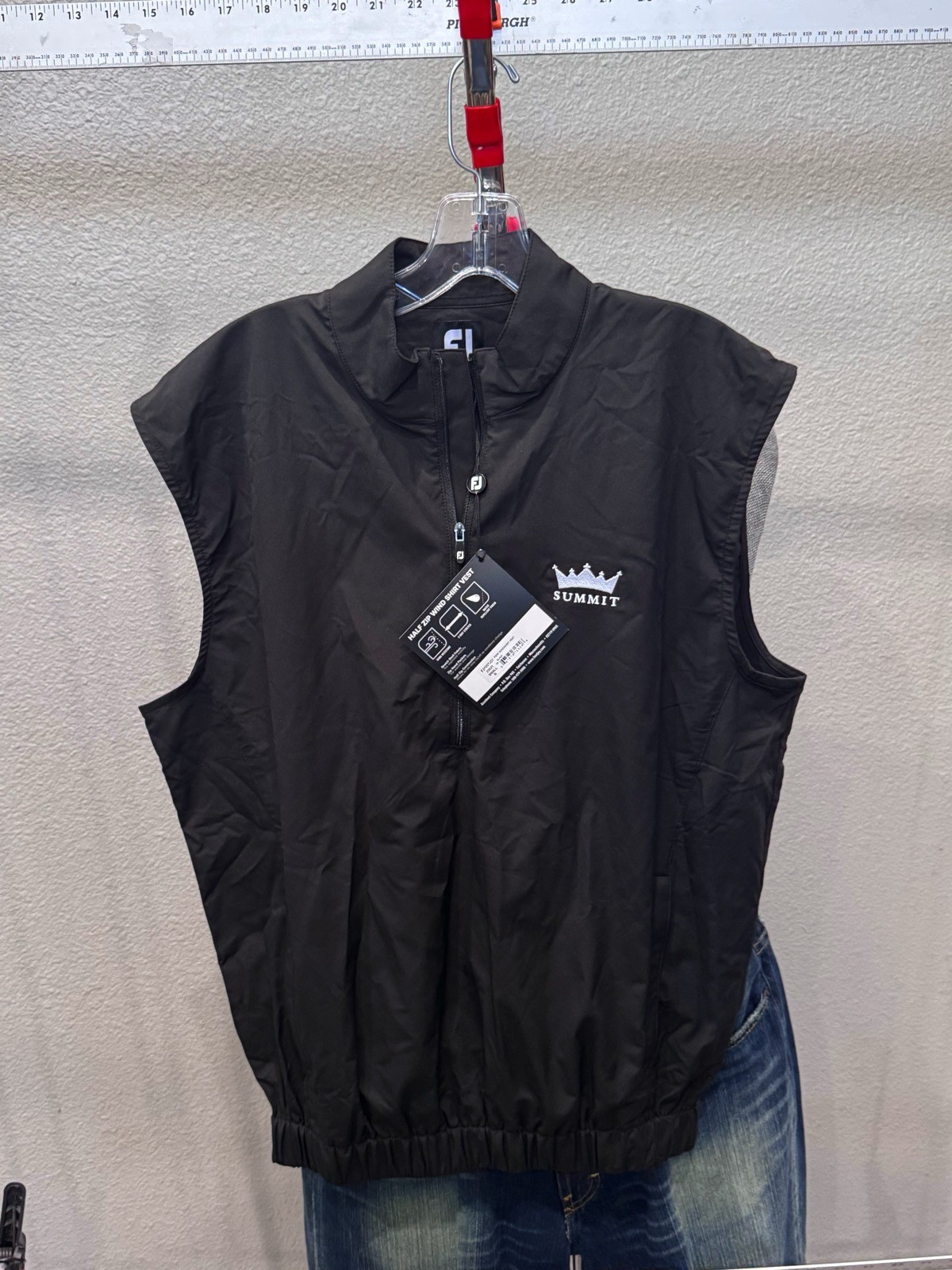NWT Footjoy The Summit Golf Zippered Wind Vest Small S gallery