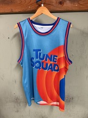 Space Jam Tune Squad Lola #10 Men’s Basketball Jersey Size L