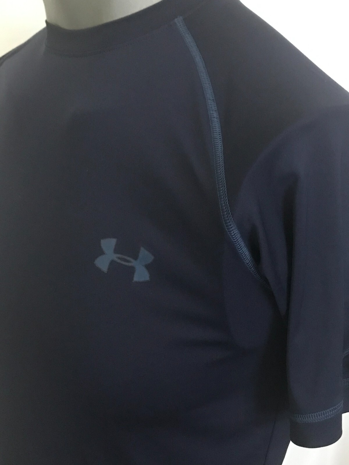 Under Armour "Green" Heat Gear Mens Small LOOSE Tech Tee Shirt Solid Dark Blue gallery