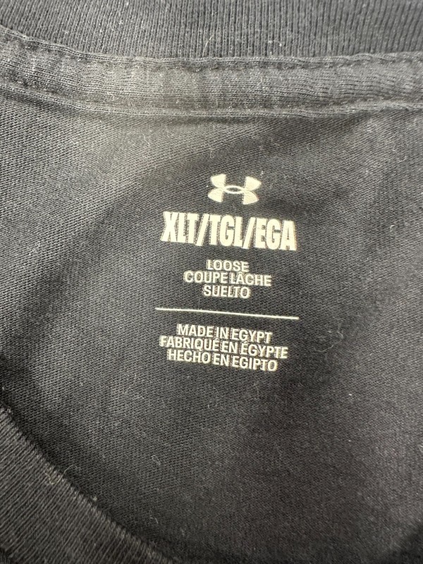 Under Armour Loose Heatgear T Shirt Black with White & Red Logo Size XLT gallery