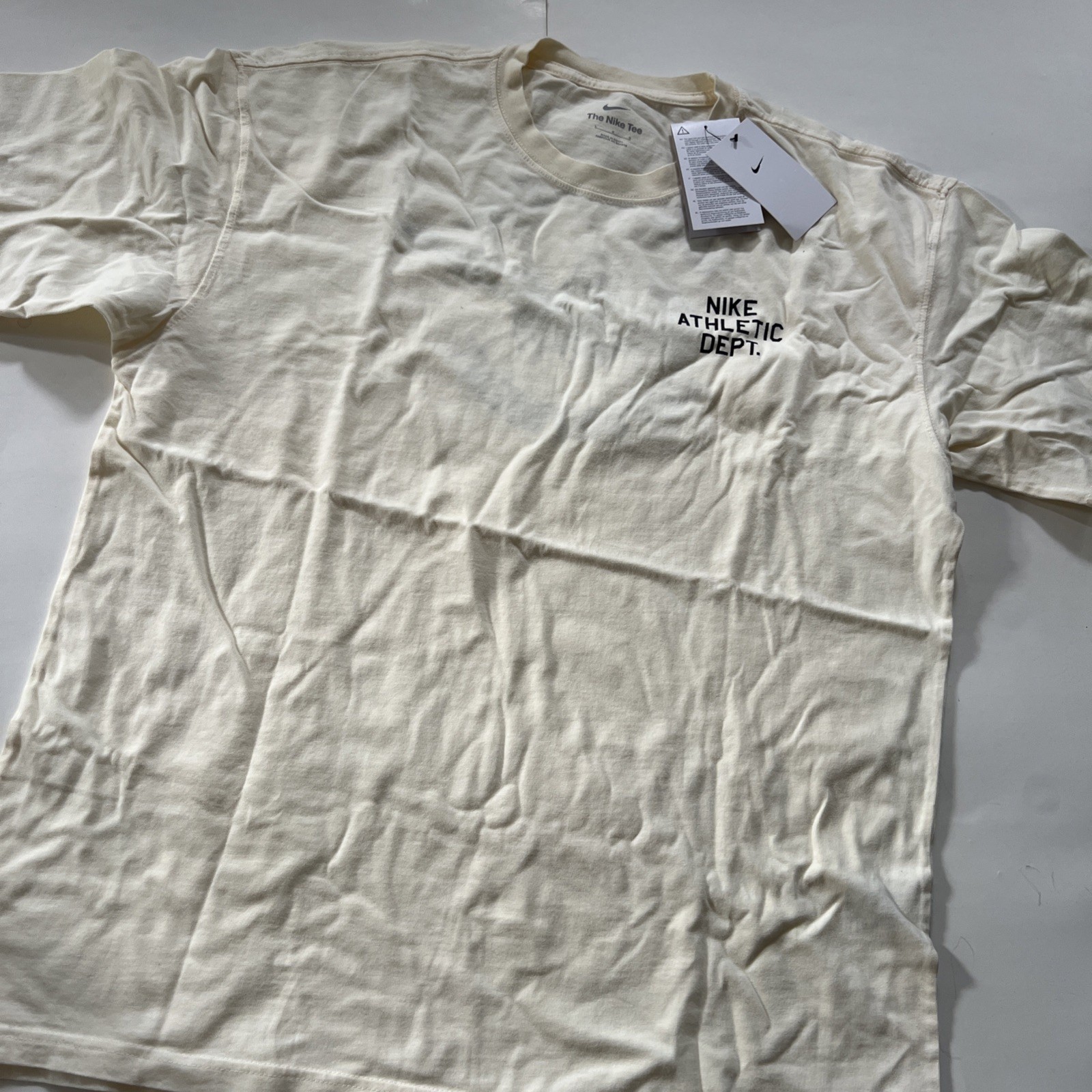 Nike Athletic Department The Nike Tee Mens SZ Large HJ3693-110 NWT $45 gallery