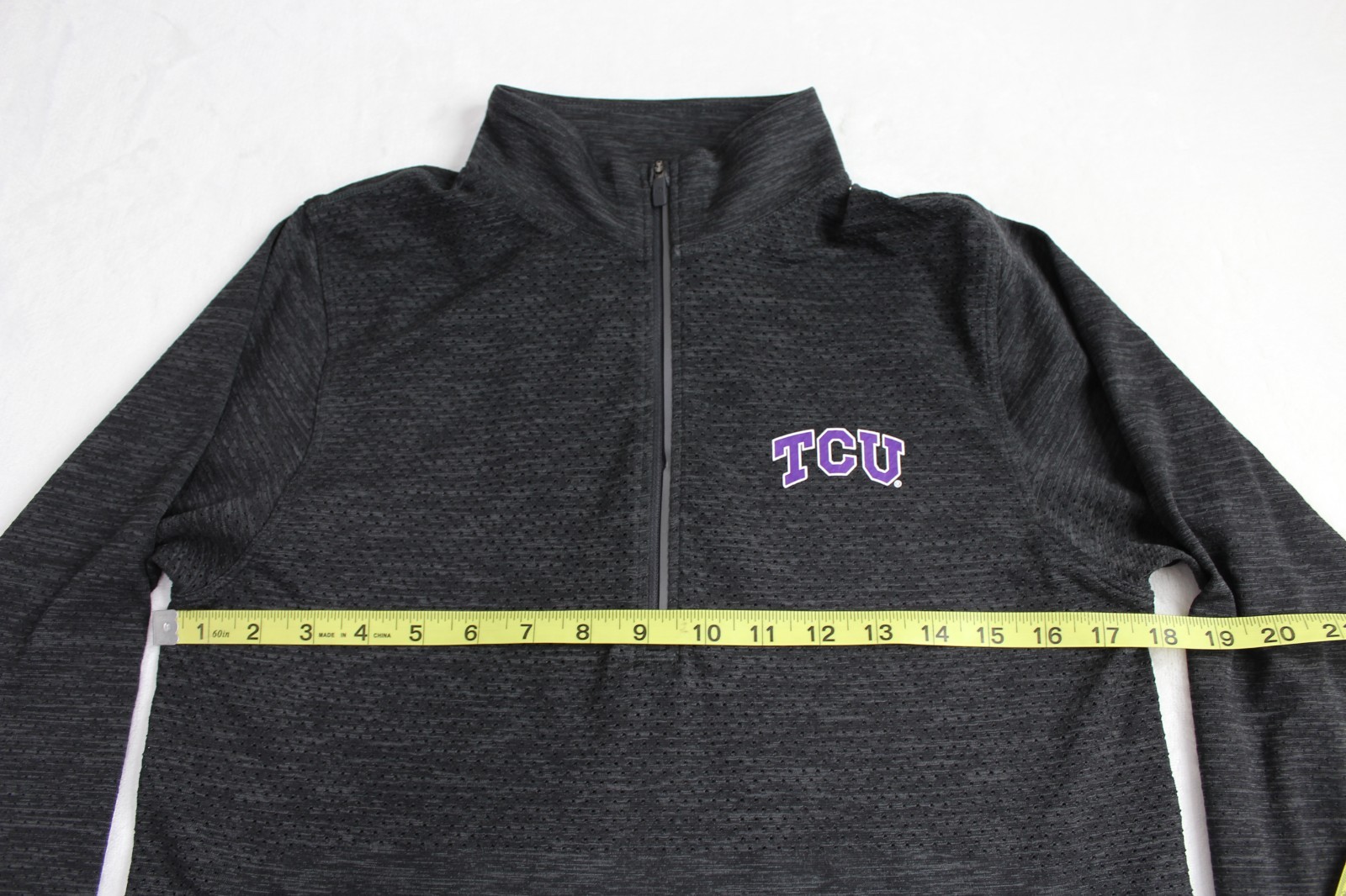 Mens S Small TCU Horn Frog Metal Vent Midweight Long Sleeve Lululemon Half Zip gallery