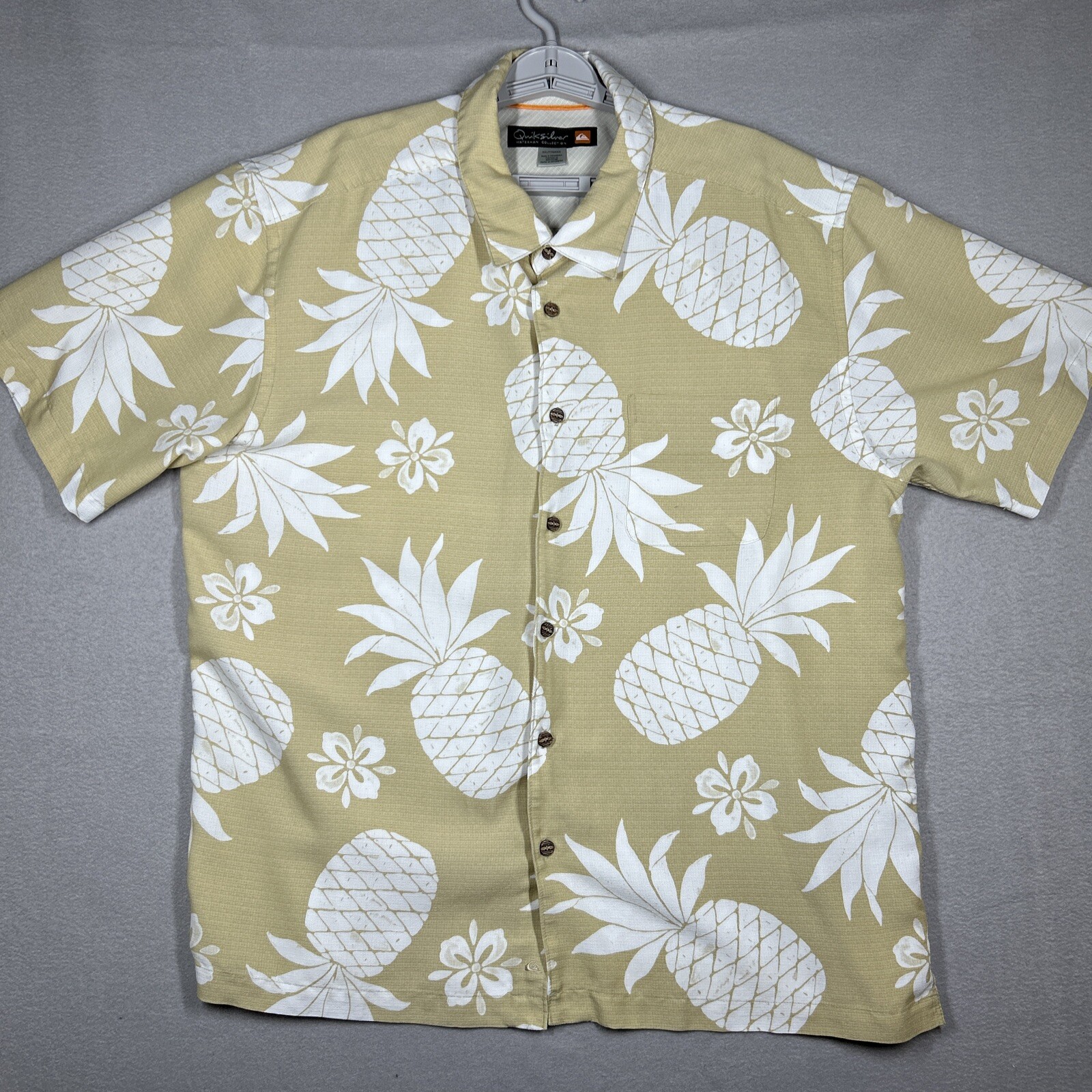 Quiksilver Hawaiian Pineapple Shirt Tan Mens 2XL Button Up Collared Shirt gallery