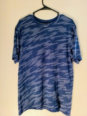 LULULEMON Metal Vent Breathe Short Sleeve Shirt Scatter Surface Blue Men’s LARGE