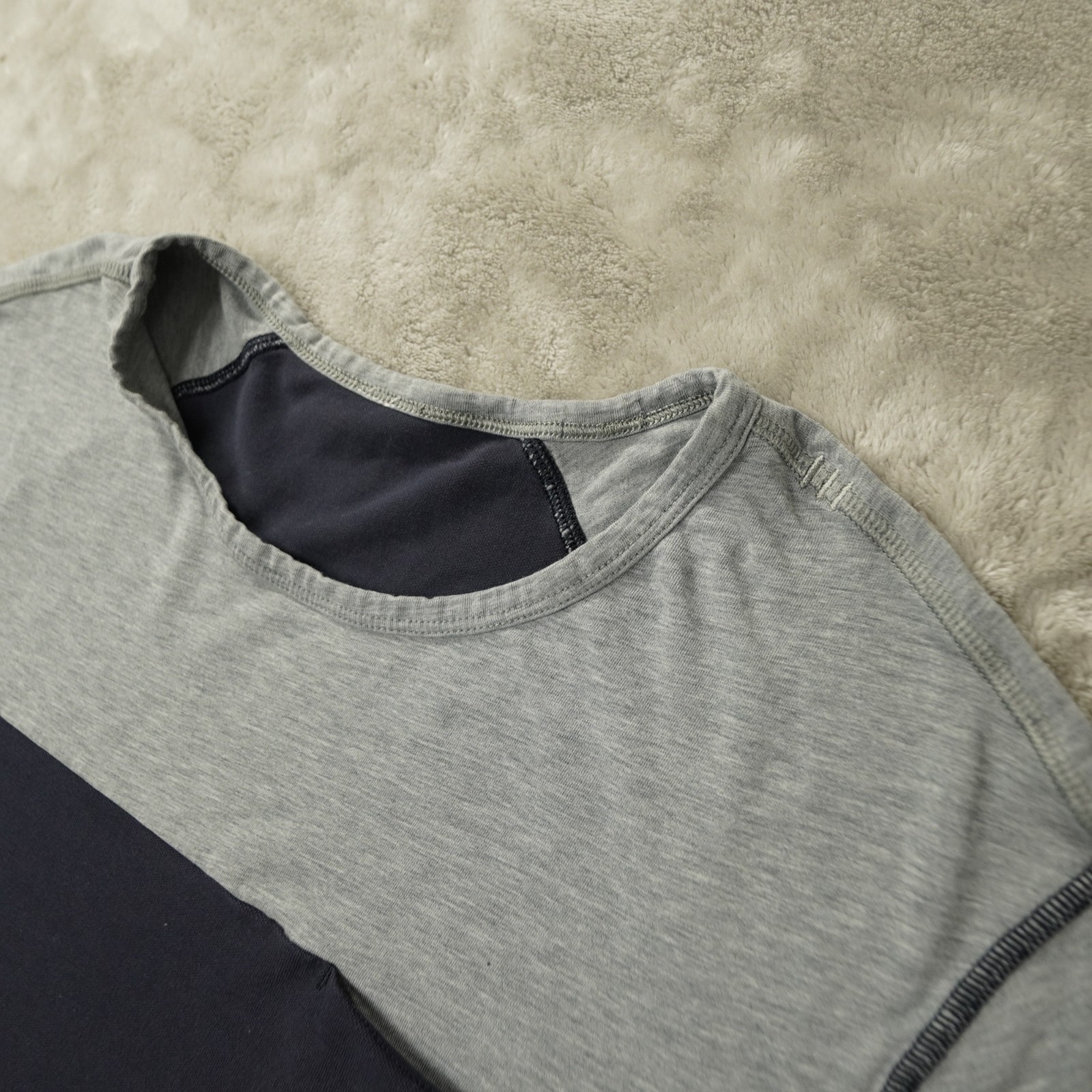 Lululemon In Your Element Pocket Tee Shirt Men’s Large Navy Blue Grey Casual Gym gallery