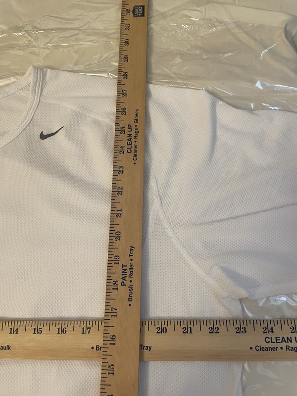 Nike FIT DRY White Short Sleeve T-Shirt Men's XL Polyester gallery