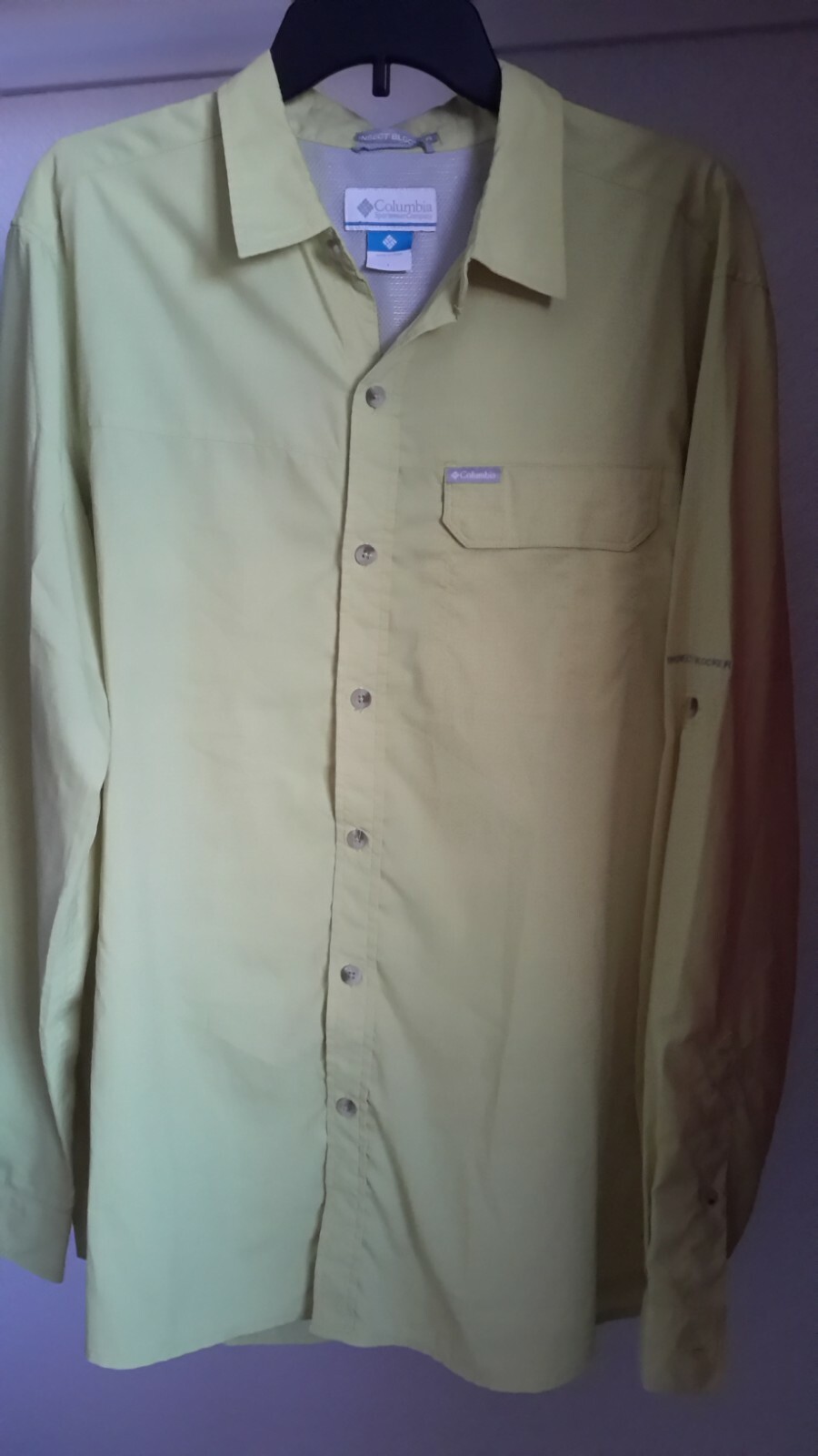 Columbia Men's Insect Blocker Shirt Size Large Light Yellow Long Sleeve Pre-owne gallery