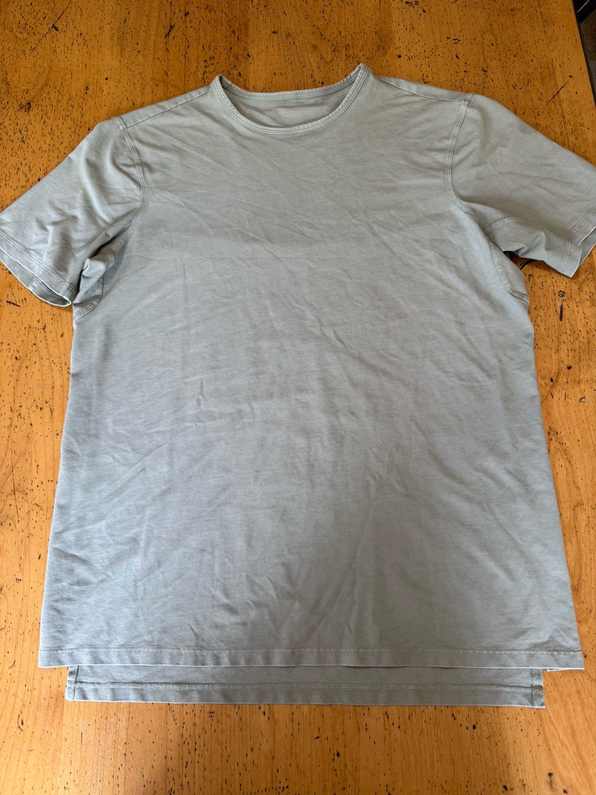 Lululemon The Fundamenta Large T-Shirt Mens Sage Green Crew Neck Short Sleeve gallery