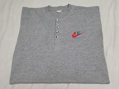 Vintage Nike Heather Gray Multicolor Swoosh Logo Short Sleeve Henley Shirt SZ L