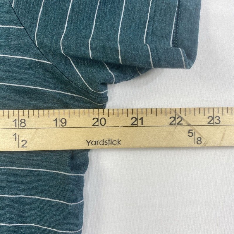 Lululemon Mens 5 Year Basic Tee Shirt Micro Stripe Green White Size Medium gallery