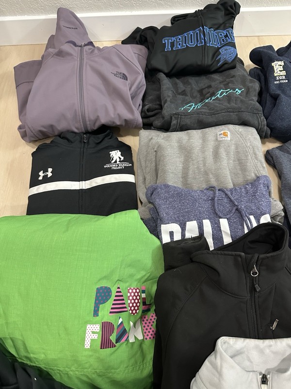 Lot of 20 NIKE Under Armour Adidas Men's Women's Athletic Bundle Jackets Pants gallery