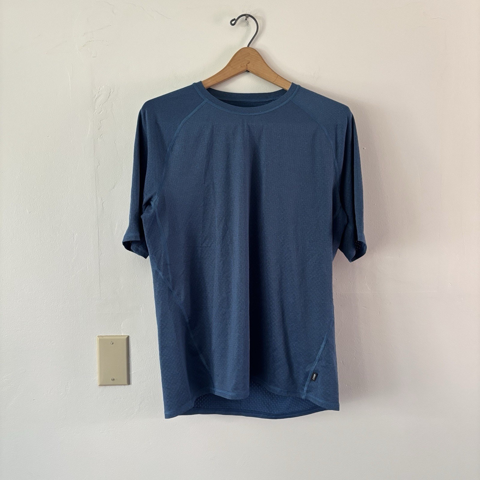 REI Co-op T-shirt Mens Medium Blue Lightweight Base Layer Performance Hiking gallery