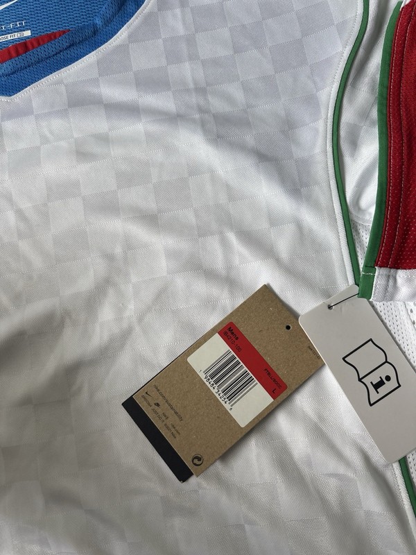 Brand New Nike Total 90 Dri Fit Soccer Jersey White Blue Gold Size L IB4210-100 gallery