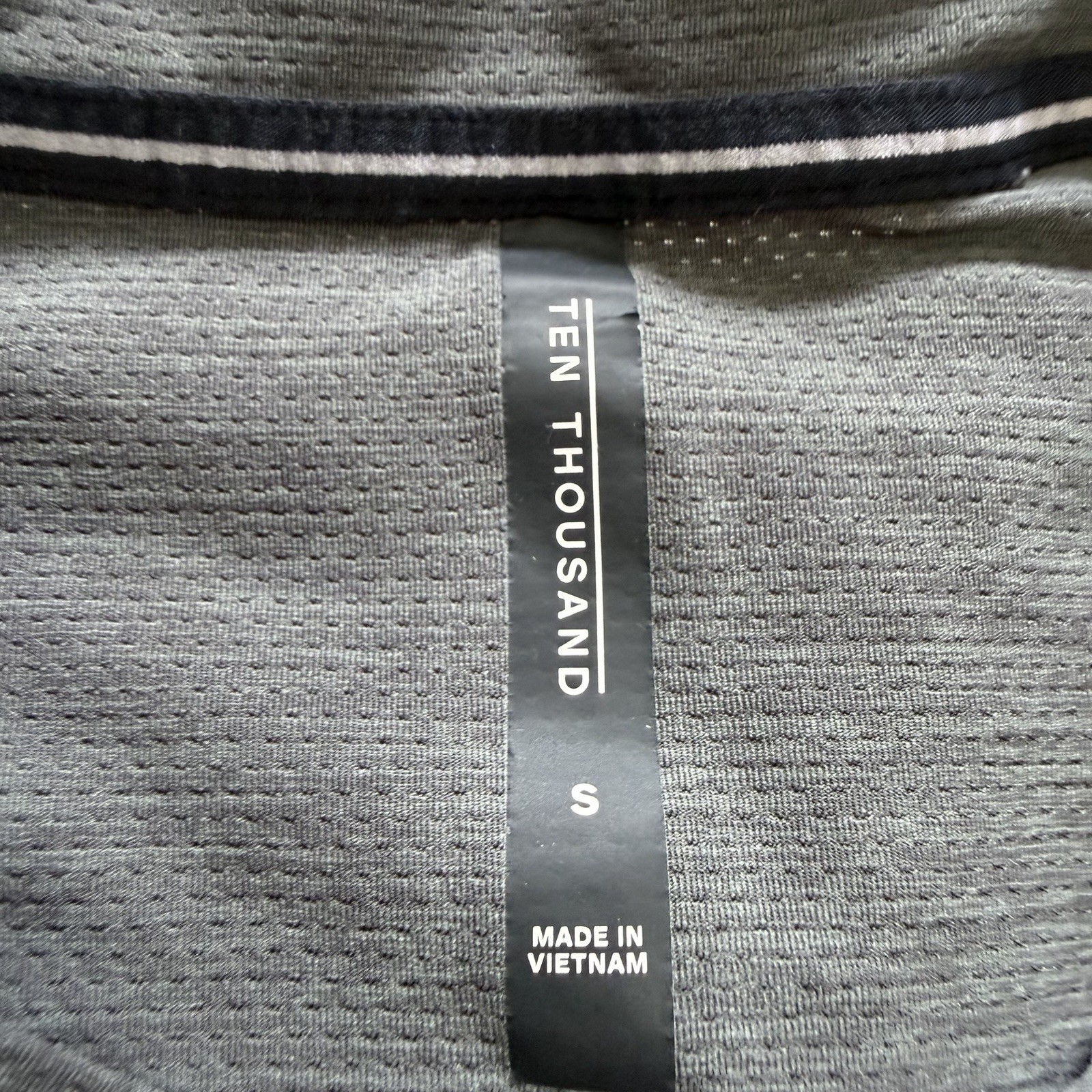 Ten Thousand Shirt Men Small Gray The Versatile Performance Training Gym Tee gallery