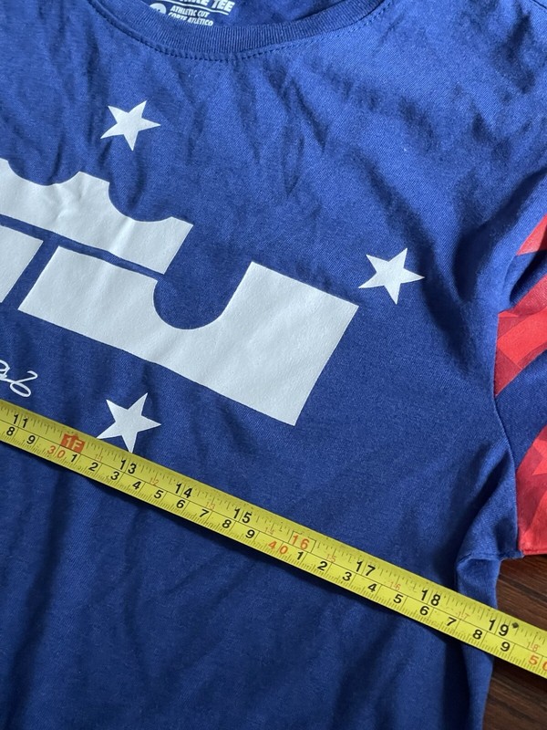 Lebron James The Nike Tee DriFit Blue/White/Red T Shirt Mens Sz. Medium gallery