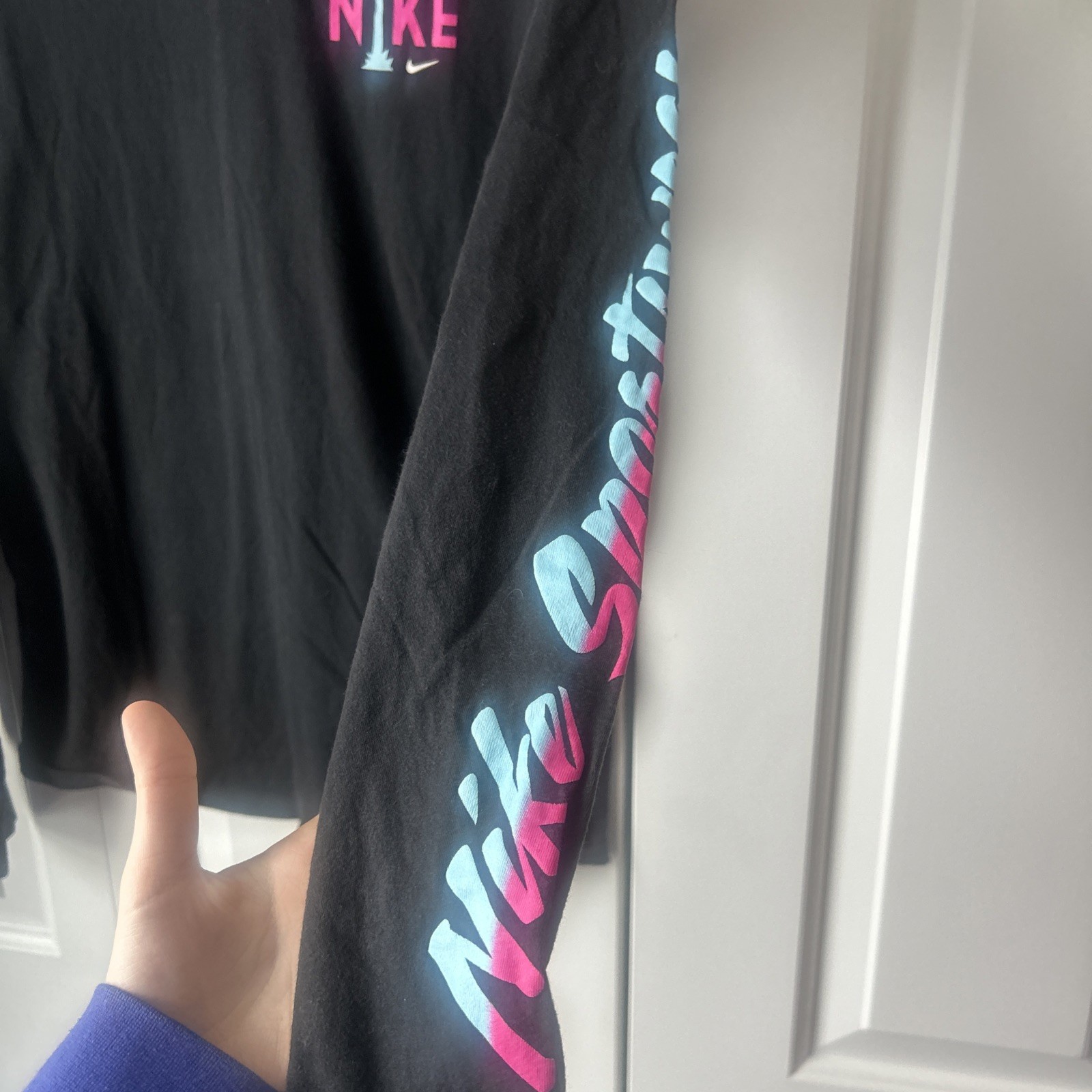 CLEAN! Nike sportswear black long sleeve miami mens size medium pink blue gallery