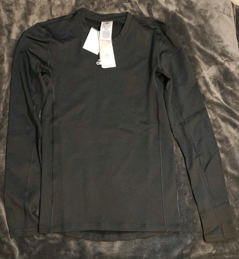 adidas TECHFIT Long-Sleeve Warm Top | Black | Small NWT gallery