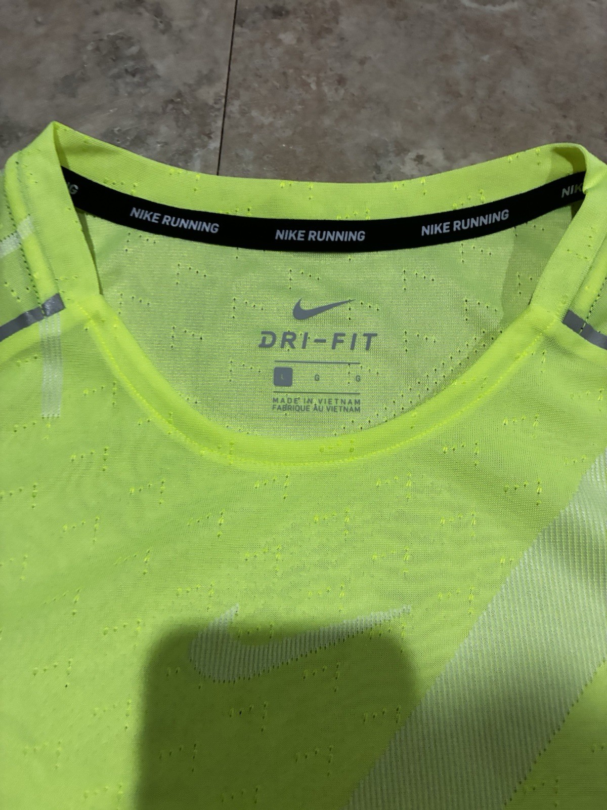 Nike Dri-FIT Men's Yellow Reflective Breathable Crew Neck LS Shirt Size L gallery