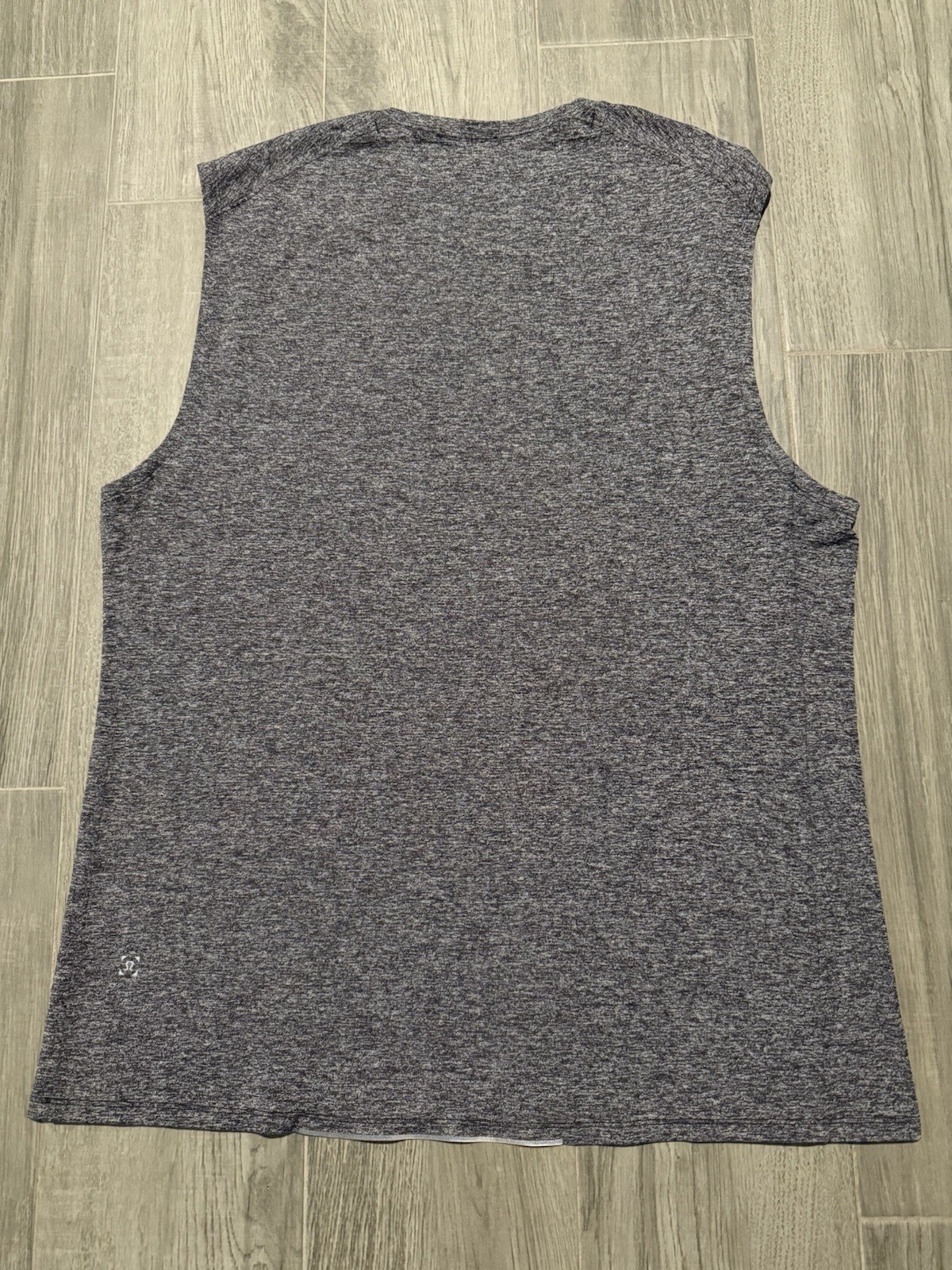 Lululemon Metal Vent Tech Tank Top Sleeveless Size XL Extra Large Heather Gray gallery