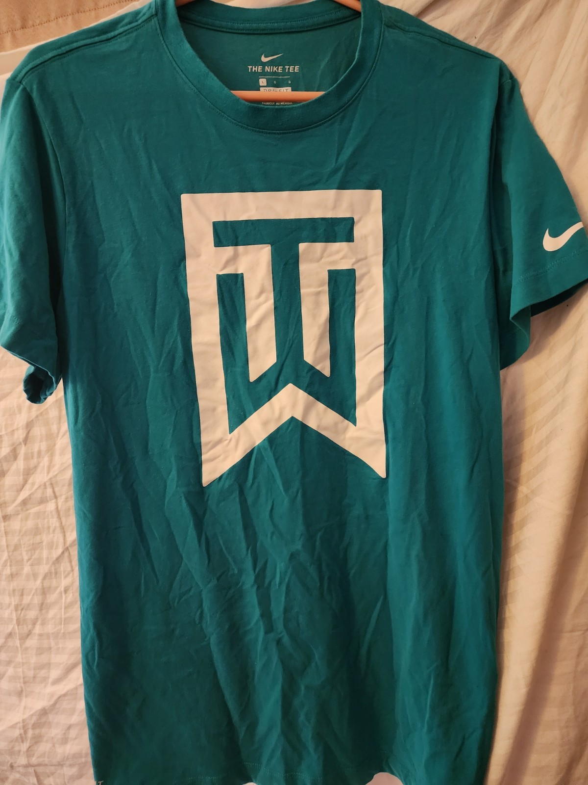 Nike Dri-FIT Men's L Teal Short Sleeve Crew Neck Polyester Tiger Woods Logo Tee gallery