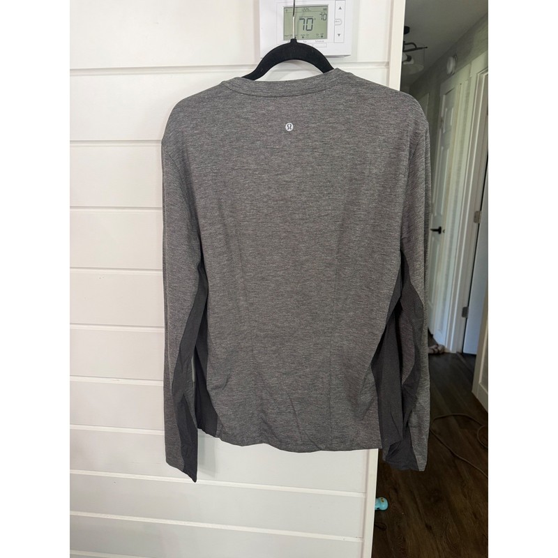 Lululemon Mens Long Sleeve Performance Pocket Shirt Heathered Grey Medium PTP 21 gallery