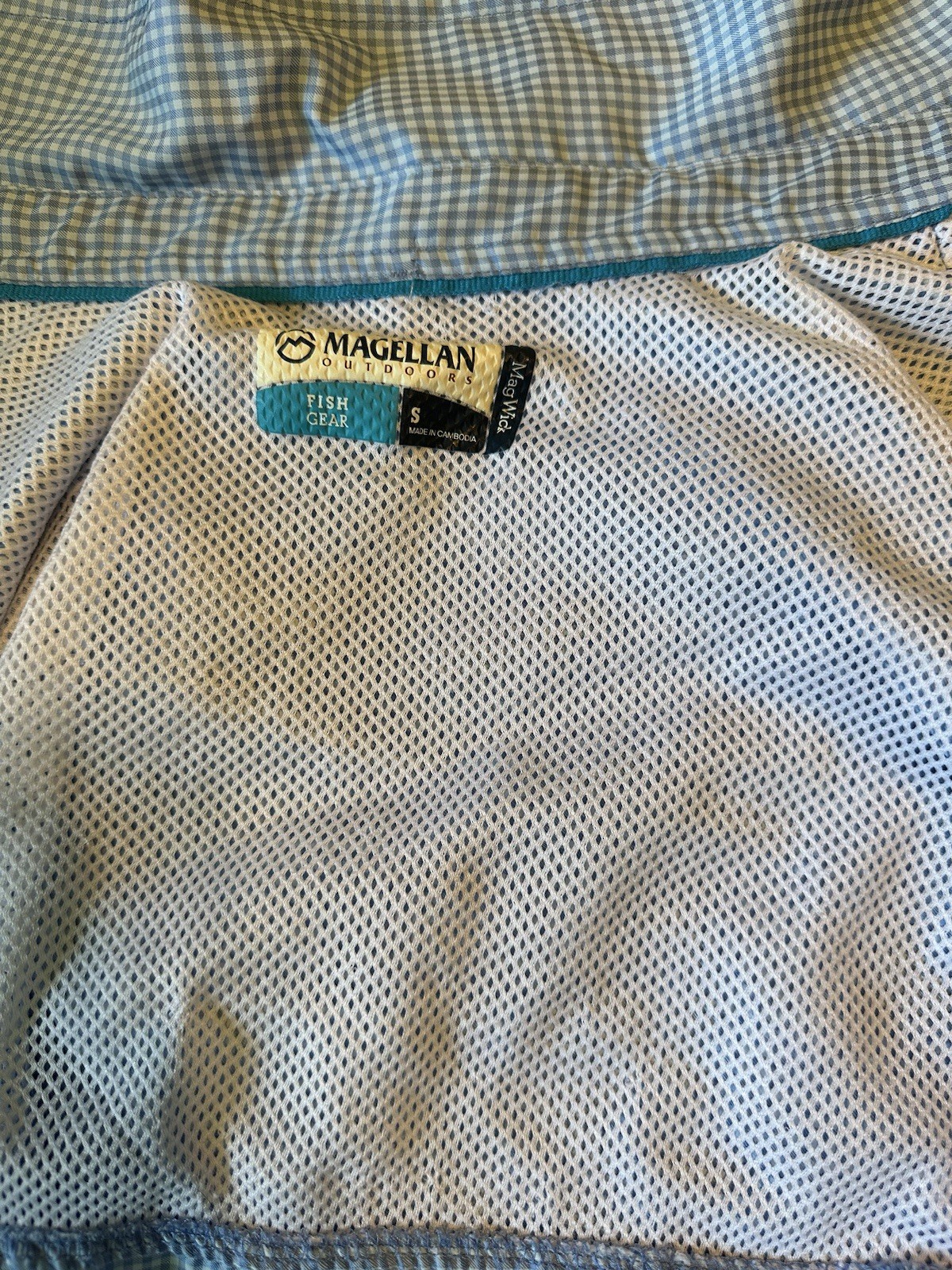 Magellan Outdoors Angler Fit Long Sleeve Shirt Size Small gallery