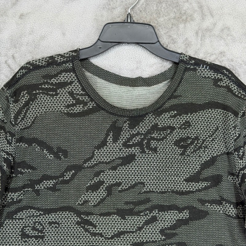 Lululemon Metal Vent Tech Miami Tiger Stripe Camo T-Shirt Mens XXL Green Black gallery