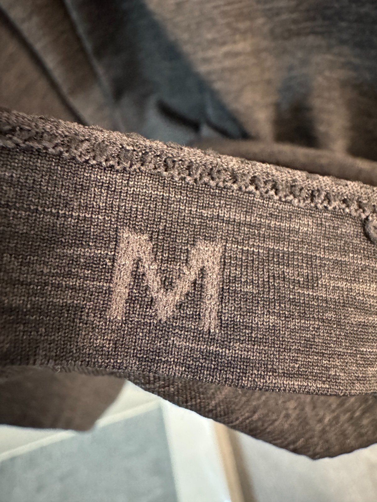 Lululemon Metal Vent Tech Shirt Men's Medium Gray TPC Potomac Avenel Farm Golf gallery