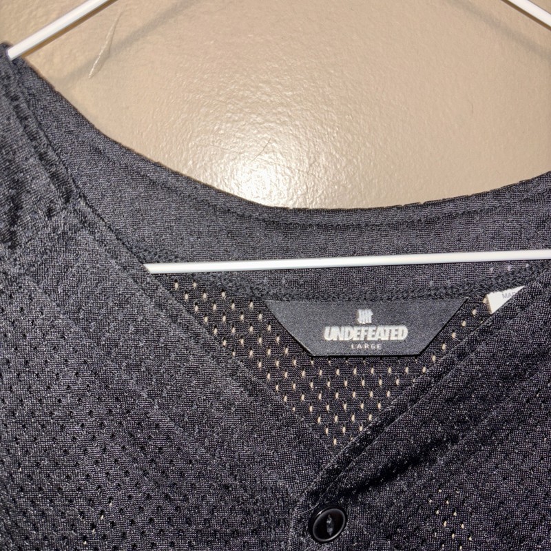 Undefeated Mesh Baseball short-sleeved jersey black Size Large Rare gallery