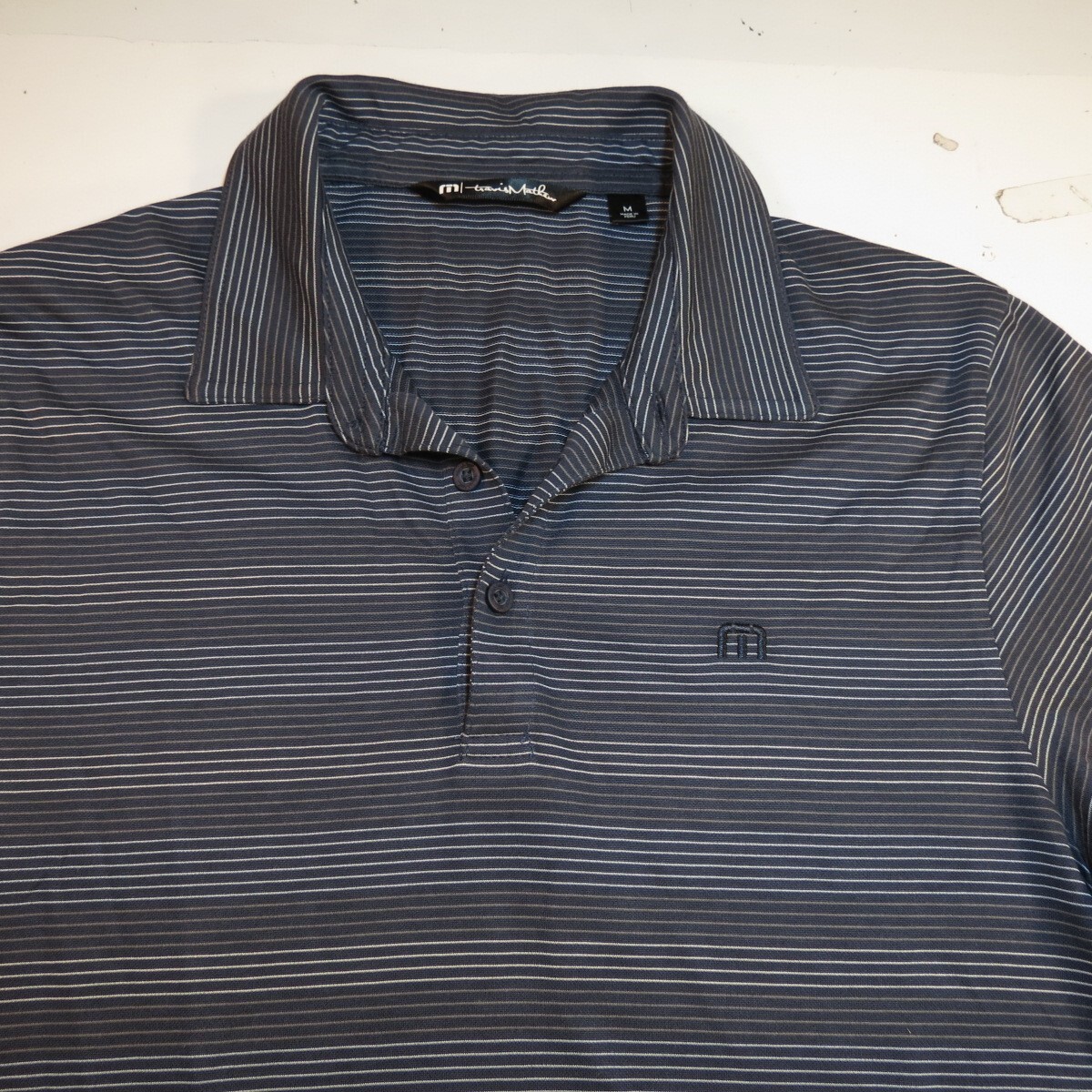 TRAVIS MATHEW Classic Designer GOLF POLO SHIRT Mens M Striped Blue gallery