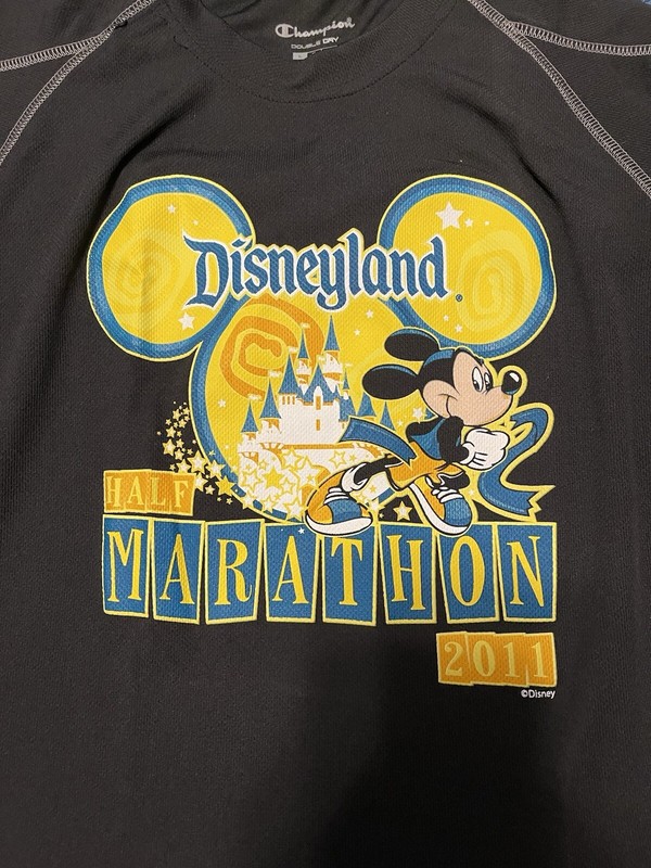 DISNEY DISNEYLAND MICKEY CHAMPION DOUBLE DRY 2011 1/2 MARATHON BLACK SHIRT LARGE gallery