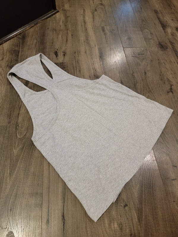 Gymshark Men’s React Stringer Slim Fit Tank Top Size Medium Gray gallery