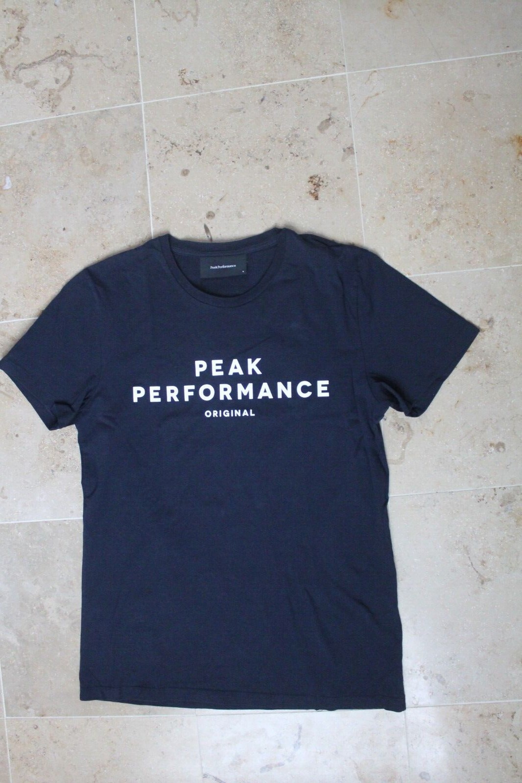 Peak Performance Navy Blue Men sz Med M Crew Neck Logo T shirt  ORIGI Tee Sweden gallery
