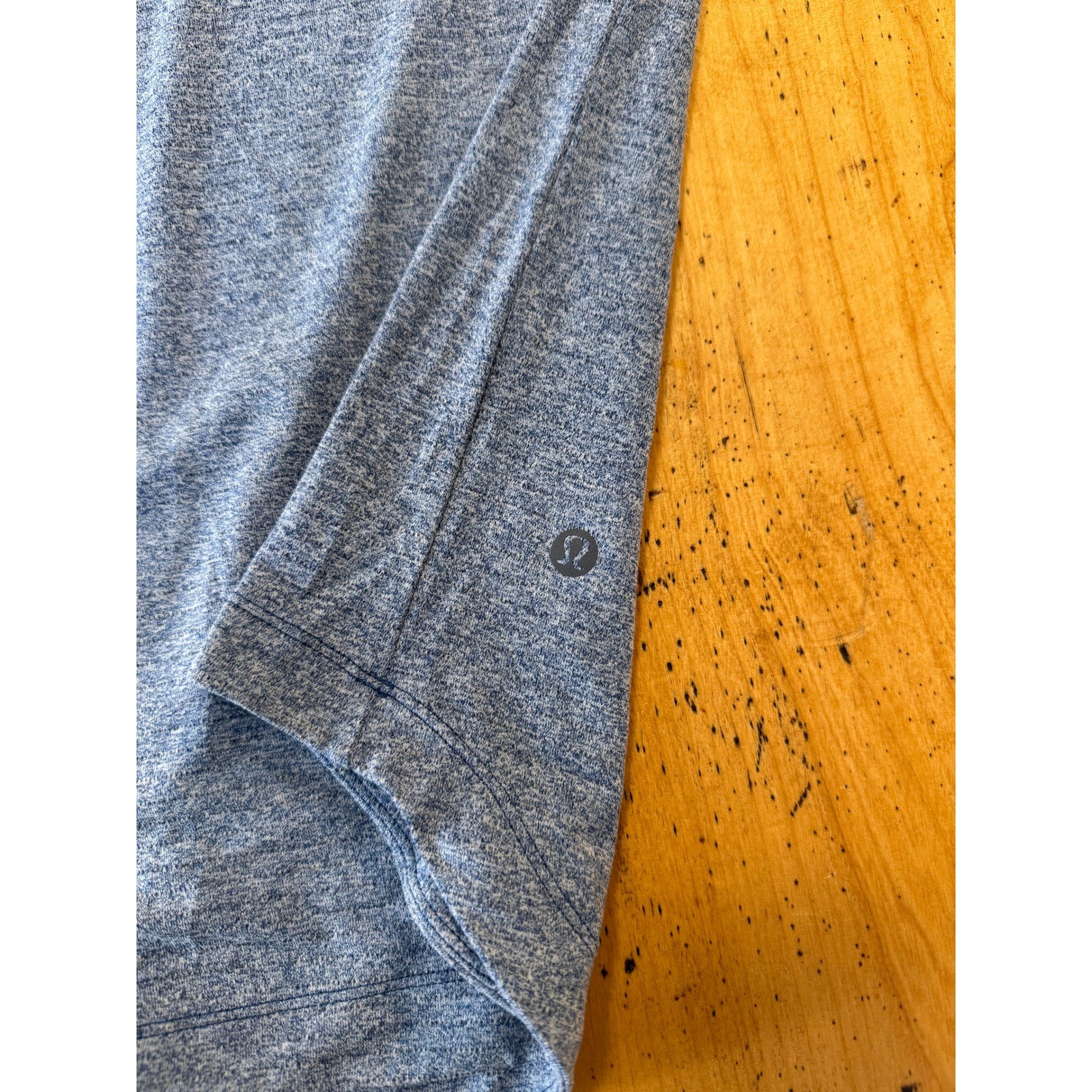 Lululemon Drysense Large Blue Heathered Short Sleeve Training Shirt Curved Hem gallery