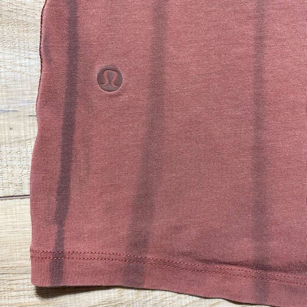 Lululemon Mens 5 Year Basic Tee In Vertical Spray Tie Dye Brown gallery