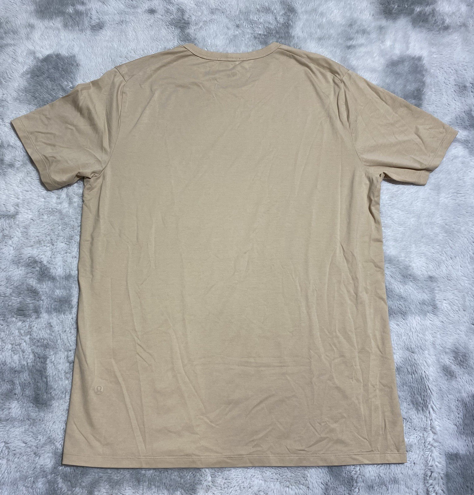 Lululemon Tan T Shirt Basic Athletic Stretch Comfort Mens Small/Medium ? gallery