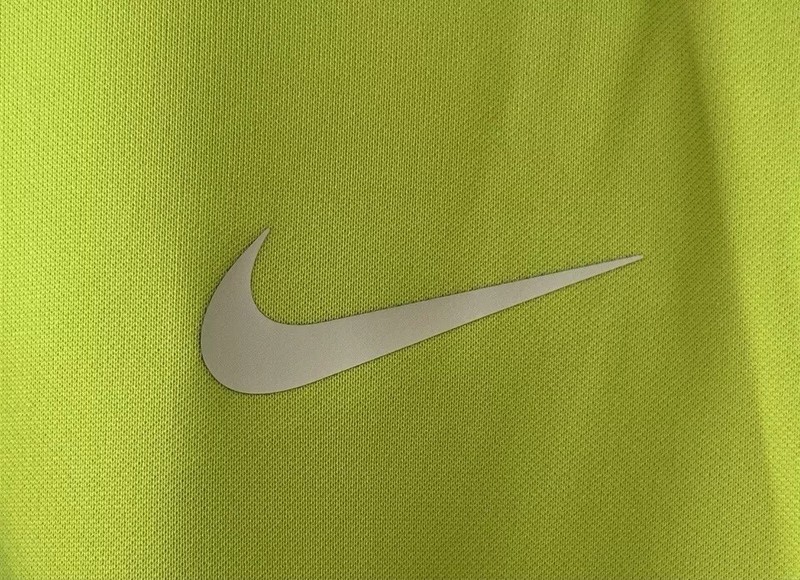 Nike Men's Sportswear Jersey Active Short Sleeve Graphic Top DX2301-013 Medium gallery
