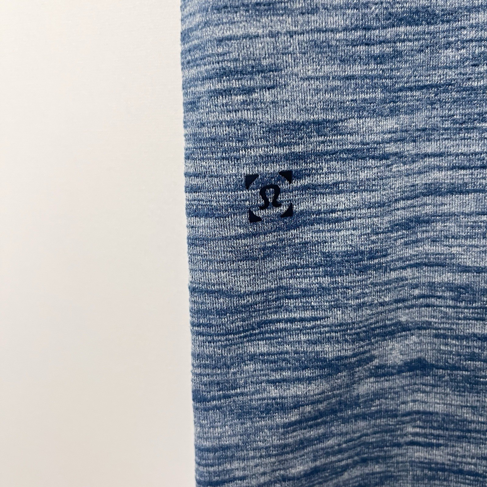 Lululemon Men's XL Indigo Blue Pulse Slub Rulu Short Sleeve Performance T-Shirt gallery
