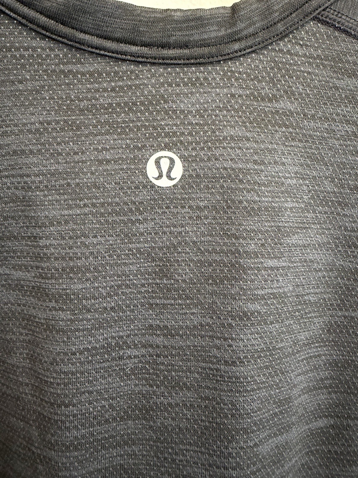 Lululemon Metal Vent Tech Henley Long Sleeve Shirt Mens XL Gray Heather Athletic gallery