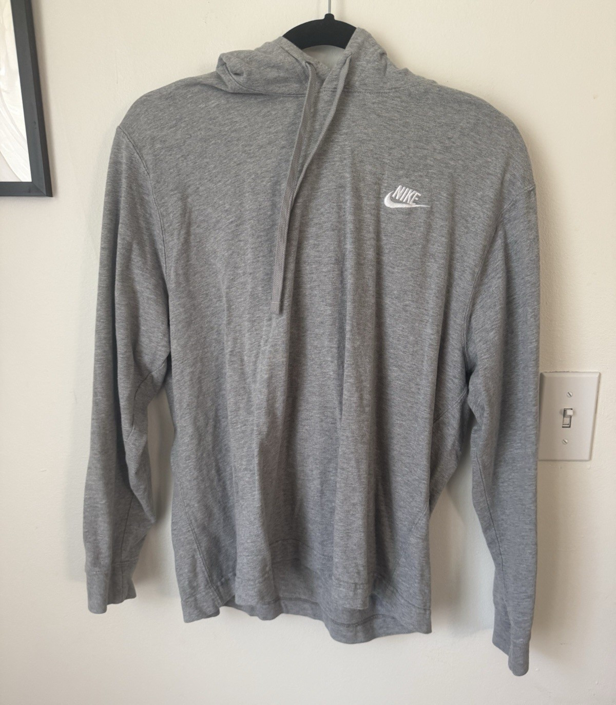 Nike Men's Gray Pullover Hoodie M Regular Fit Long Sleeve Polyester Jersey Logo gallery