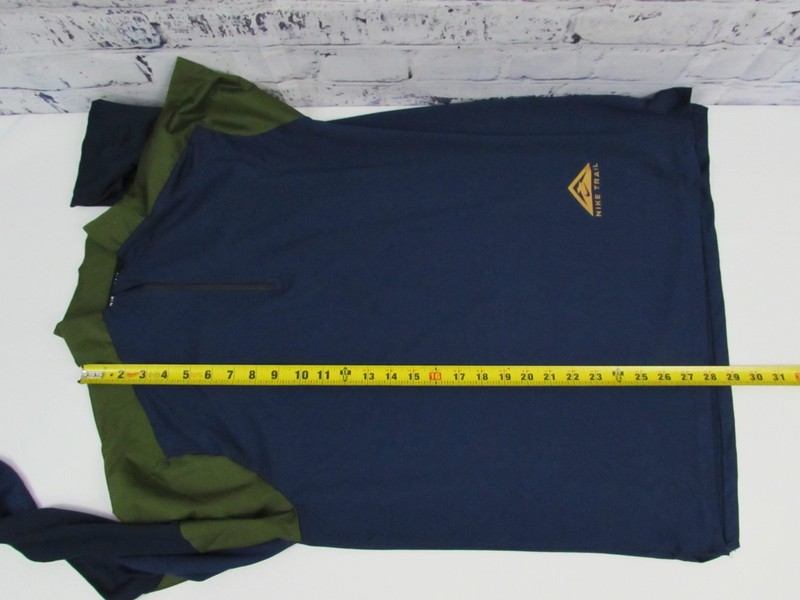 Nike Dri-FIT Trail Element Running Long Sleeve Shirt DD5708-410 Men's Large NWT. gallery