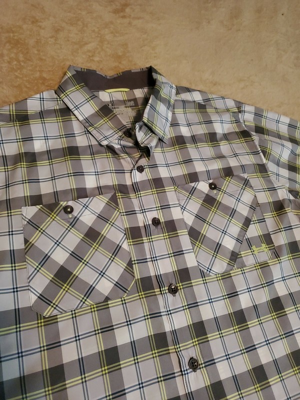 Under Armour mens loose HeatGear button shirt size LARGE gray white yellow plaid gallery