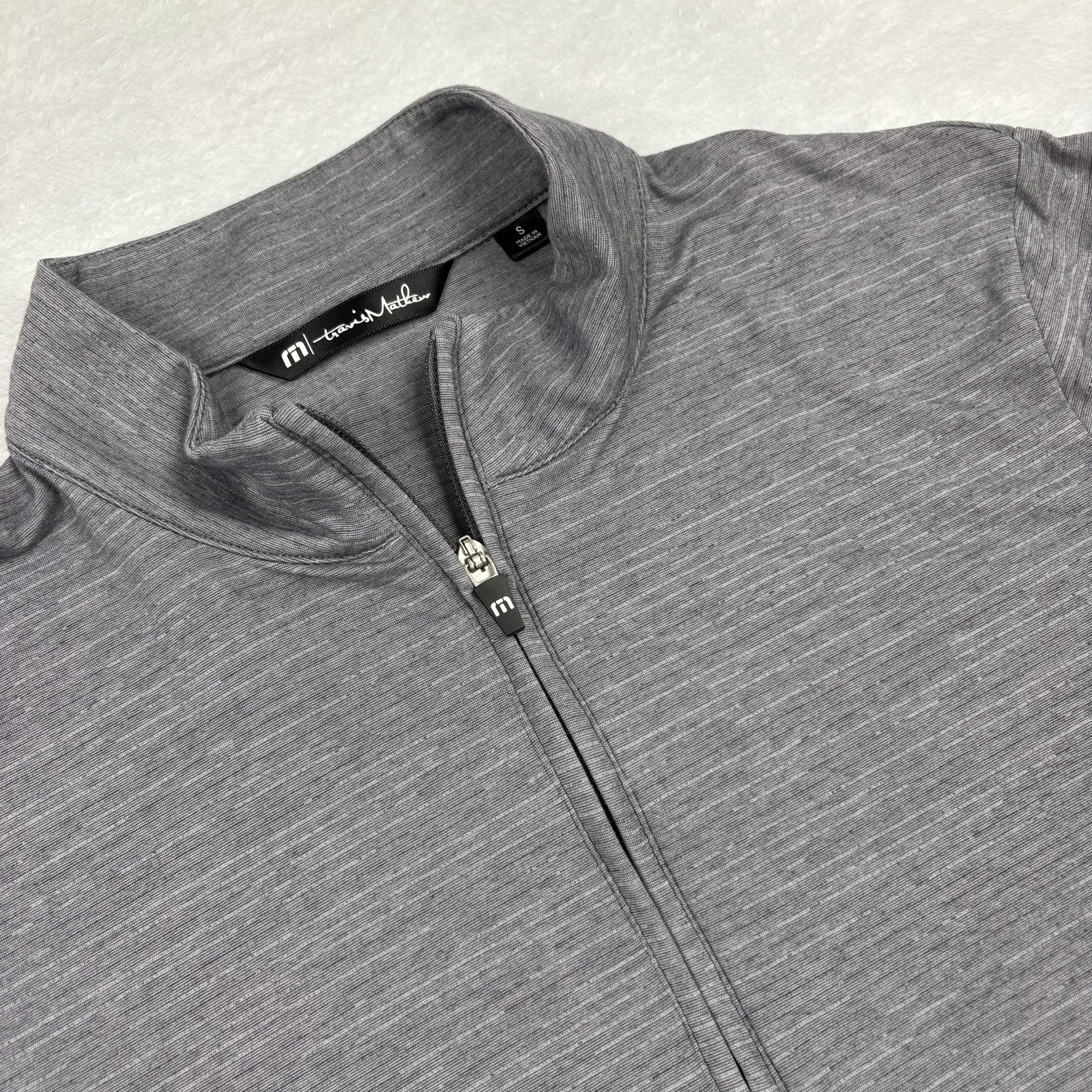 TravisMathew Pullover Mens S Gray 1/4 Zip Mock Neck Jersey Stretch Lightweight gallery