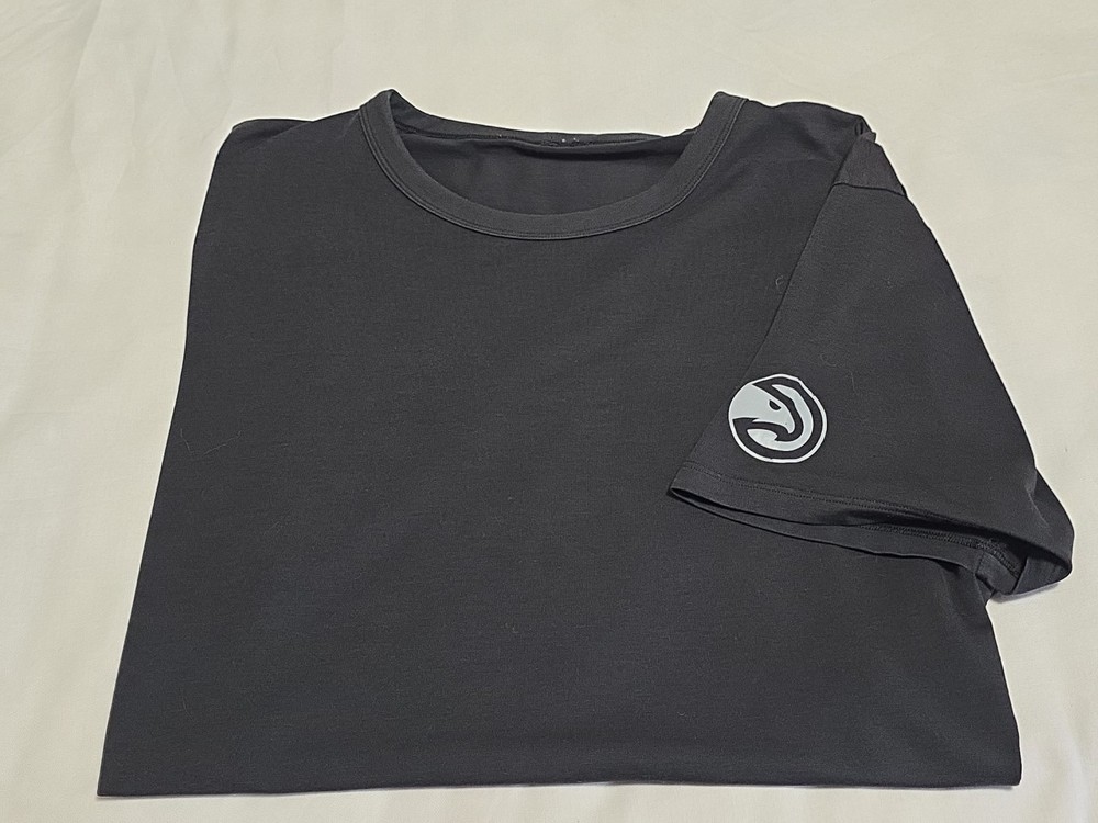 Lululemon X Atlanta Hawks NBA Black Lightweight Athletic Tshirt SZ XL