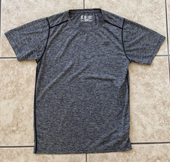 New Balance Running Men’s Short Sleeve Small Gray T-Shirt Active Training Track