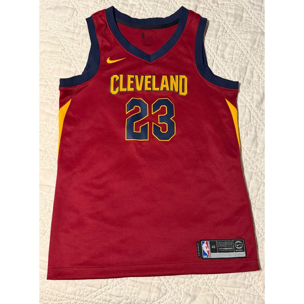 Nike LeBron James Cleveland Cavaliers NBA Swingman Jersey Maroon 23 Mens Small
